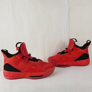 Jordan 33 University red and black sneakers 6.5Y Sneakerhead Streetwear